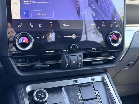 Used 2024 Lexus GX 550 w/ Accessory Package (Z1) AWD/4WD image 5