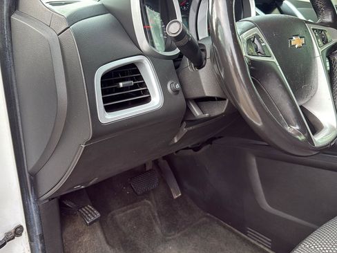 Used 2017 Chevrolet Equinox LT w/ Convenience Package FWD image 16