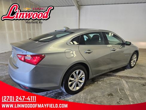 Used 2023 Chevrolet Malibu LT FWD image 2