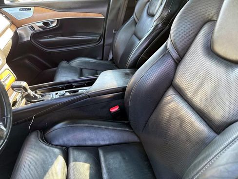Used 2017 Volvo XC90 T6 Inscription w/ Vision Package image 14