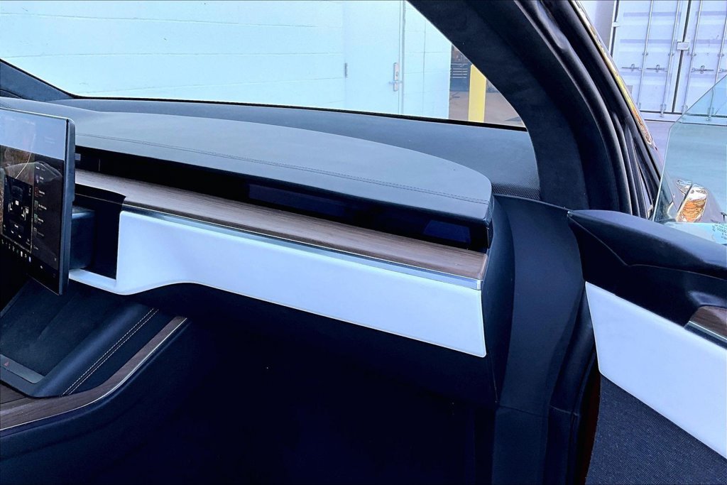 Used 2023 Tesla Model X AWD/4WD image 14
