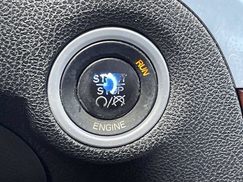 Used 2013 Chrysler 300 w/ Driver Convenience Group RWD image 34