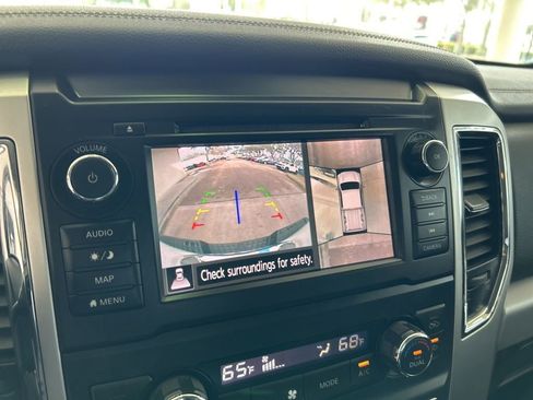 Used 2019 Nissan Titan PRO-4X w/ Pro-4x Convenience Package image 9