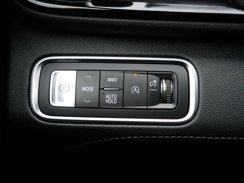 Used 2025 Buick Enclave Preferred image 22