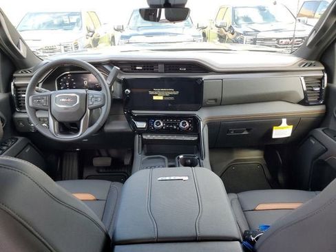 New 2026 GMC Sierra 2500 AT4 w/ AT4 Premium Plus Package AWD/4WD image 13
