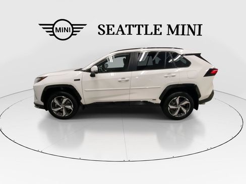 Used 2023 Toyota RAV4 SE w/ Weather & Moonroof Package AWD/4WD image 6