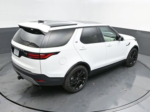 New 2025 Land Rover Discovery S AWD/4WD image 35