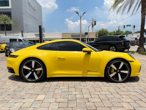 Used 2022 Porsche 911 Carrera RWD image 8