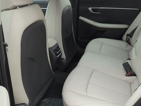 New 2026 Hyundai Sonata Limited FWD image 21