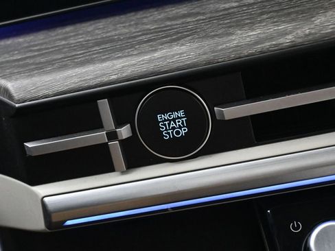 Used 2024 Hyundai Santa Fe Limited image 37