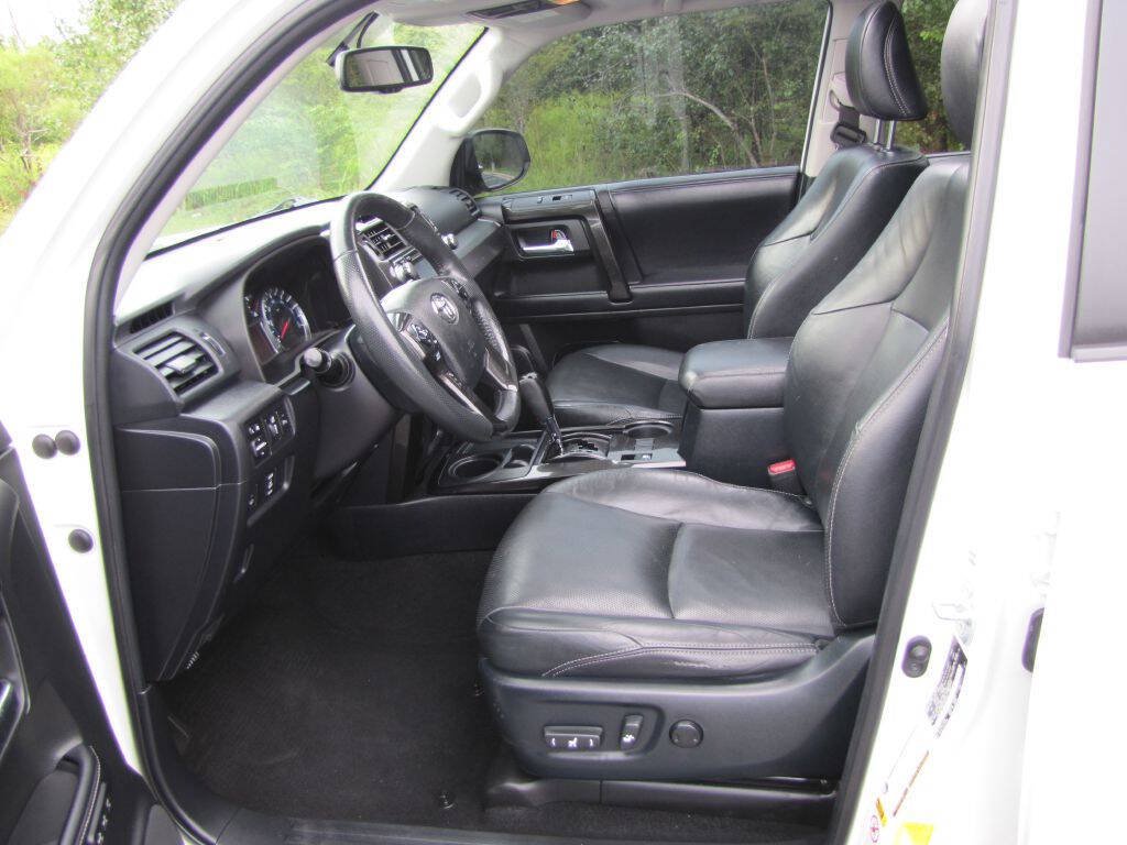 Used 2019 Toyota 4Runner Limited RWD image 12