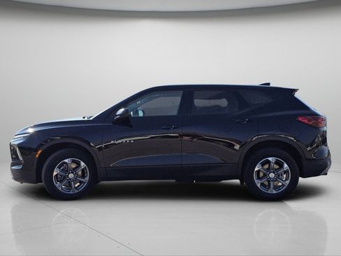 Used 2025 Chevrolet Blazer LT AWD/4WD image 13