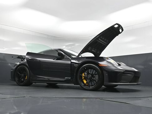 Certified 2026 Porsche 911 GT3 w/ Chrono Package RWD image 37