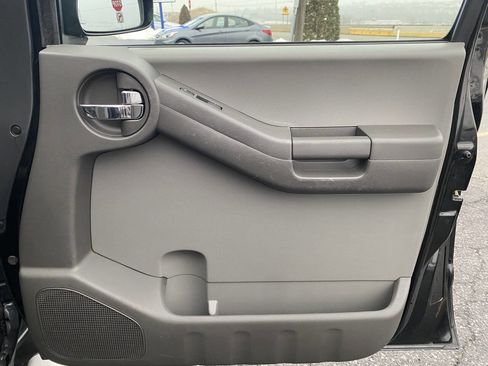 Used 2014 Nissan Xterra S image 27