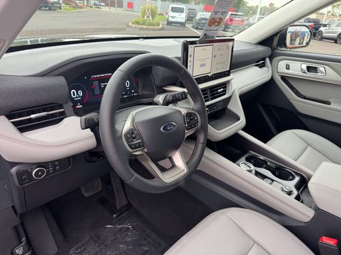 New 2026 Ford Explorer Active w/ Active Comfort Package AWD/4WD image 26