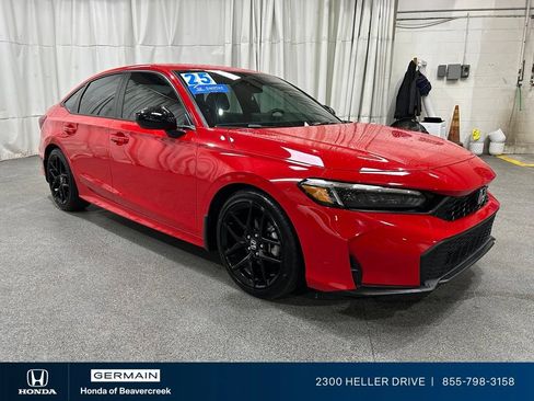 Used 2025 Honda Civic Sport image 1