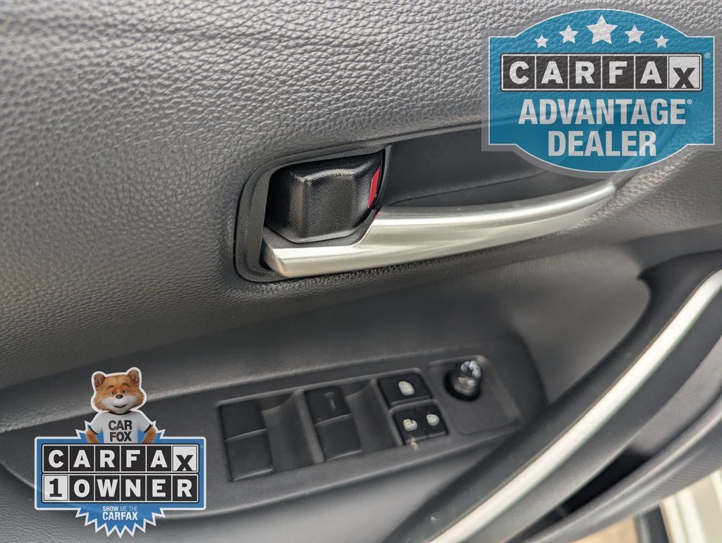 Used 2025 Toyota Corolla SE FWD image 14