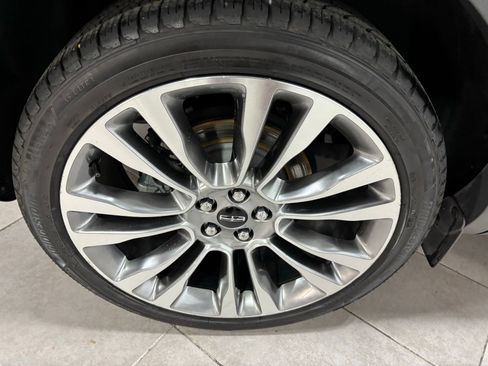 Used 2017 Lincoln MKX Reserve w/ Luxury Package image 10