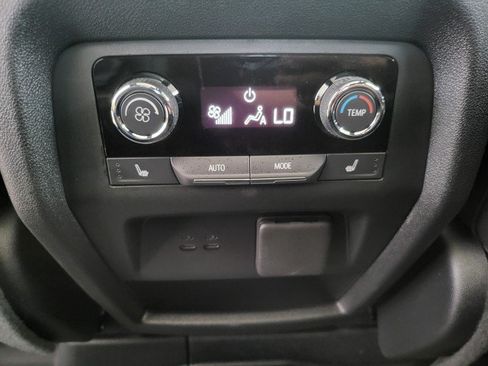 Used 2026 Chevrolet Traverse High Country w/ LPO, Floor Liner Package AWD/4WD image 15