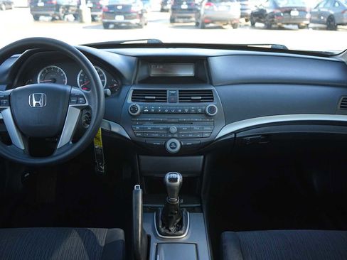 Used 2012 Honda Accord LX image 10