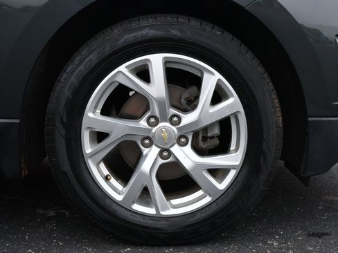 Used 2019 Chevrolet Equinox Premier FWD image 22