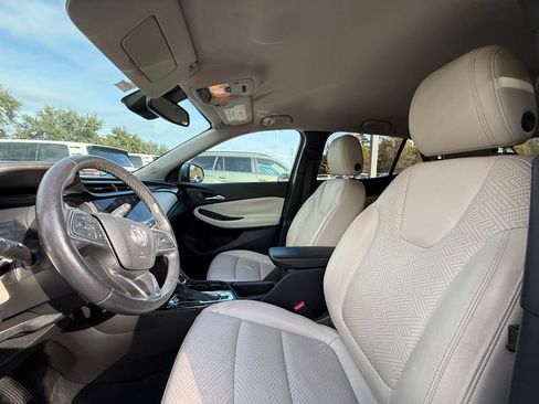 Used 2021 Buick Encore GX Essence image 16