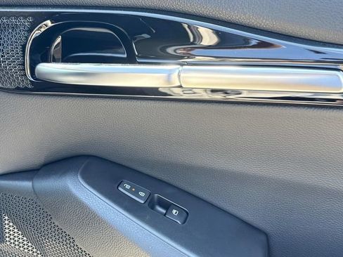 New 2026 Kia Seltos S FWD image 16