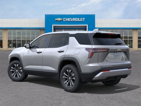 New 2026 Chevrolet Equinox LT w/ Convenience Package II image 3