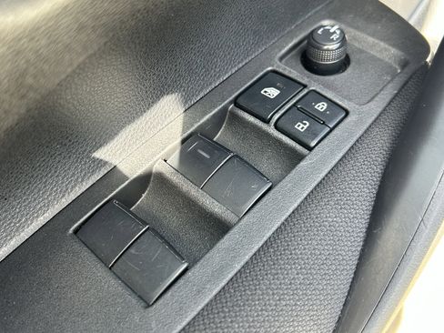 Used 2023 Toyota Corolla LE FWD image 16