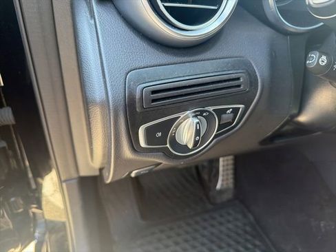 Used 2022 Mercedes-Benz GLC 300 4MATIC image 14