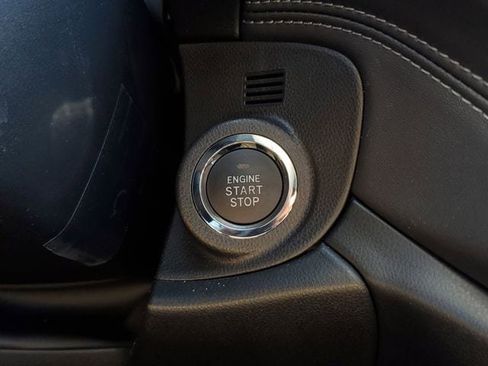 Certified 2025 Subaru Outback Limited image 34