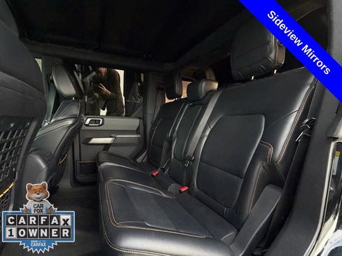 Used 2023 Ford Bronco Badlands image 25