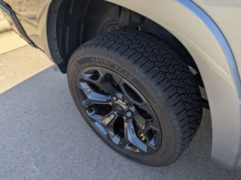 Used 2023 RAM 1500 Limited AWD/4WD image 40