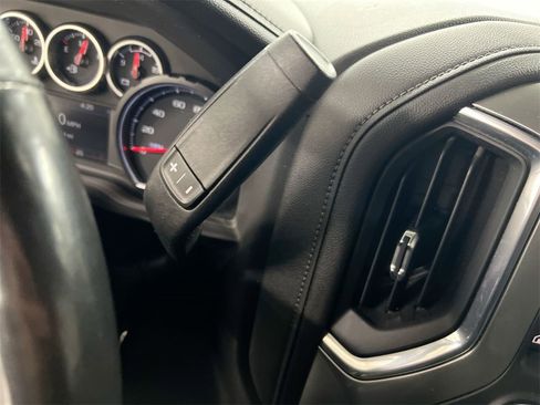 Used 2022 Chevrolet Silverado 1500 LTZ image 16