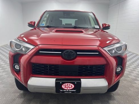Used 2024 Toyota 4Runner TRD Off-Road Premium image 3