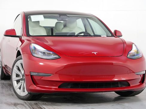 Used 2022 Tesla Model 3 Long Range image 4