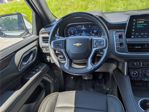 Used 2024 Chevrolet Tahoe Premier w/ Advanced Technology Package AWD/4WD image 23