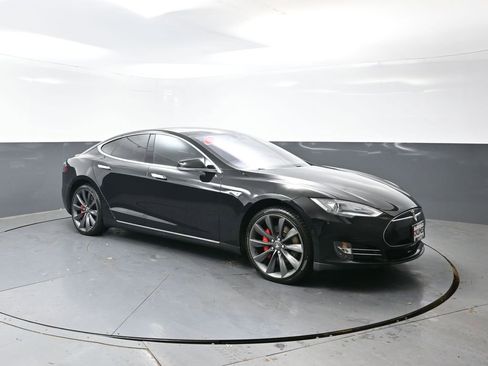 Used 2015 Tesla Model S P85D image 1