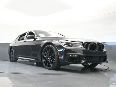 Used 2016 BMW 750i xDrive image 76