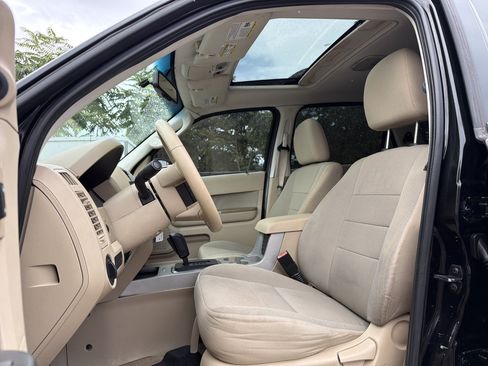 Used 2010 Ford Escape XLT FWD image 8