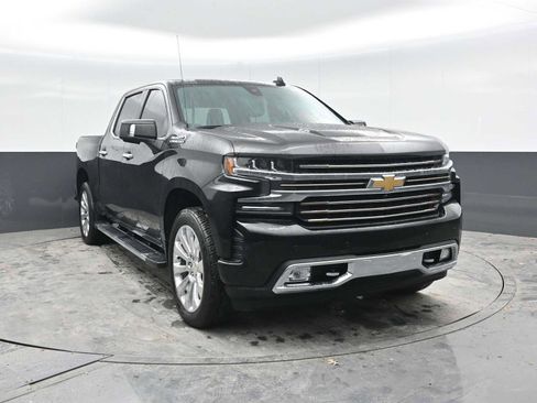 Used 2021 Chevrolet Silverado 1500 High Country w/ Technology Package AWD/4WD image 6