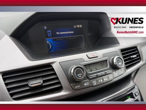 Used 2014 Honda Odyssey EX image 16