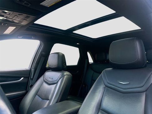 Used 2022 Cadillac XT5 Premium Luxury image 22