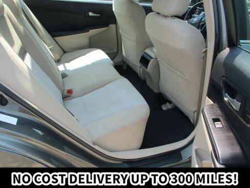 Used 2012 Toyota Camry LE FWD image 8