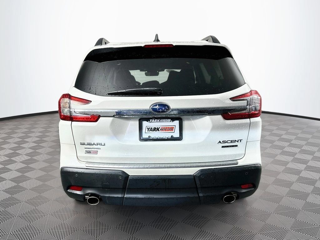Used 2023 Subaru Ascent Limited w/ Technology Package AWD/4WD image 9