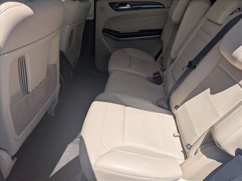 Used 2018 Mercedes-Benz GLS 550 4MATIC image 19