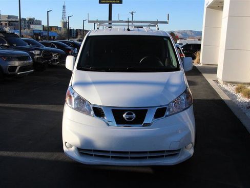 Used 2018 Nissan NV200 SV w/ Navigation Package image 2