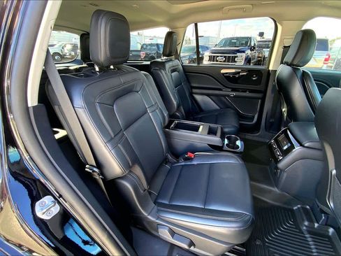 Used 2025 Lincoln Aviator Reserve w/ Jet Appearance Package image 20