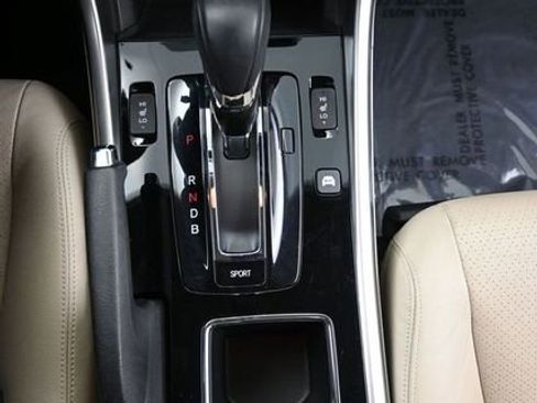 Used 2017 Honda Accord Touring image 20