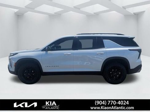 Used 2025 Chevrolet Traverse Z71 w/ Driver Confidence Package AWD/4WD image 6